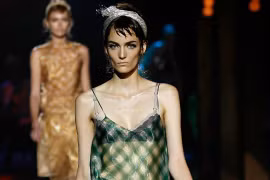 Mẫu của nhà thiết kế lừng danh Marc Jacobs bị đánh cắp