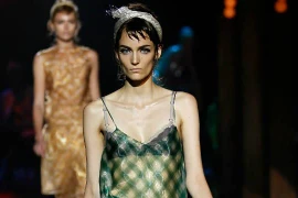Mẫu của nhà thiết kế lừng danh Marc Jacobs bị đánh cắp