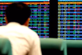 Thị trường giảm điểm trước áp lực bán mạnh