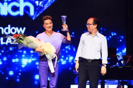 Đàm Vĩnh Hưng châm "ngòi nổ chiến tranh" giữa các fan club