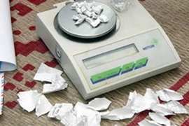 Bắt 2 đối tượng mua bán trái phép chất ma túy