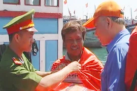 Tuổi trẻ Công an chung sức bảo vệ chủ quyền biển đảo