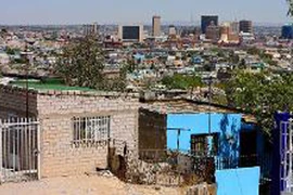 Nhà máy bánh kẹo phát nổ, 40 người bị thương, 20 người mất tích