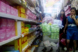 Phấp phỏng chờ thưởng Tết