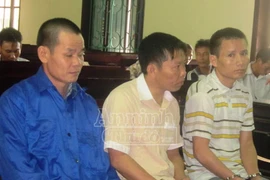 Thêm 3 đối tượng lợi dụng hỗn loạn hôi của ở Vũng Áng lãnh án