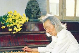 Xuân đến lại nhớ "Mùa xuân đầu tiên"