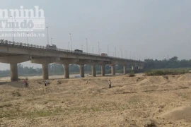 Xúc trộm cát, người đàn ông tử vong bất thường 