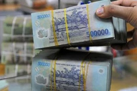 Nhân viên bán thuốc chiếm đoạt hơn 800 triệu đồng