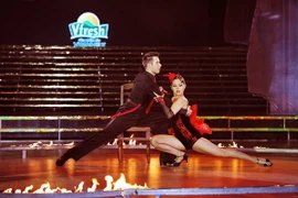 Minh Hằng nóng bỏng trong vũ điệu Tango