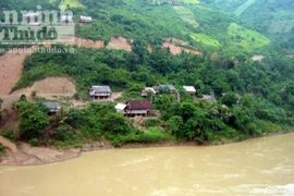 Nghệ An: Mưa lũ cuốn trôi cả nhà cùng 3 mẹ con