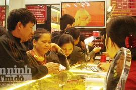 Nghị định về quản lý hoạt động kinh doanh vàng: Mũi tên trúng nhiều đích