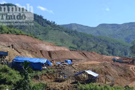 Chuyện 5 gia đình người Hre hiến tặng gần 40.000m2 đất