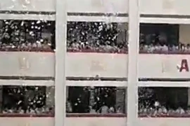 Xôn xao vụ học sinh xé đề cương môn Sử