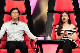 Hồ Hoài Anh - Lưu Hương Giang "cướp" thí sinh từ tay HLV khác