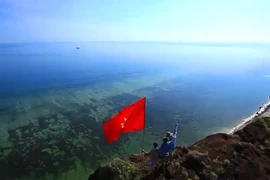 Hát vang những khúc ca ngợi ca quê hương, đất nước