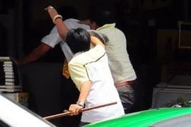 Mâu thuẫn kinh doanh, dùng dao chém người