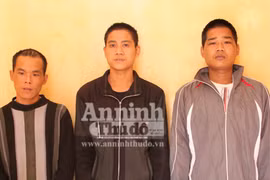 Lấy trộm cả chiếc thuyền máy, tàng trữ hàng chục tép heroin