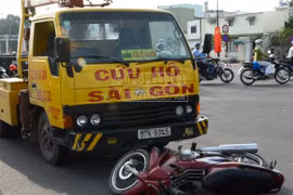 Xe cứu hộ gây tai nạn trên tuyến đường nội đô đẹp nhất TP Hồ Chí Minh
