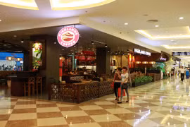 Royal City giảm giá 50% trong Ngày hội ẩm thực và mua sắm