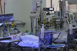 Căm phẫn kẻ chém trẻ sơ sinh để đòi nợ