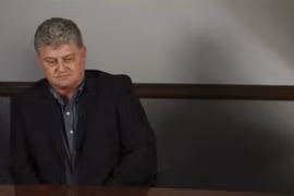 Cha Snowden được cấp visa tới Nga thăm con trai