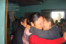 Người đàn bà trở về sau 17 năm bị lừa bán sang Trung Quốc (1)