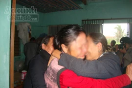 Người đàn bà trở về sau 17 năm bị lừa bán sang Trung Quốc (1)