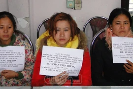 Bắt quả tang 3 đối tượng lừa bán phụ nữ sang Trung Quốc