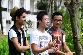 MC Anh Tuấn gây "khó dễ" cho "đàn em"