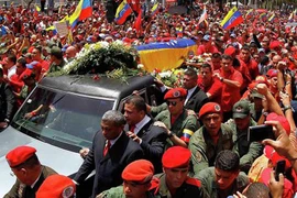 Hình ảnh lễ đưa tiễn linh cữu cố tổng thống Hugo Chavez