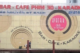 Nổ súng ngoài sảnh vũ trường, một người trọng thương