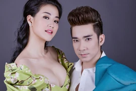 Maya khoe vòng 1 phản cảm bên Quang Hà