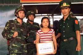 Bắt đối tượng bị truy nã về hành vi buôn người ngay tại cửa khẩu