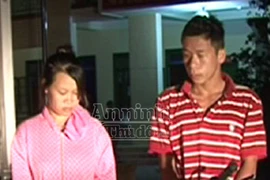 Cặp vợ chồng "hờ" rủ nhau cướp vàng giữa ban ngày