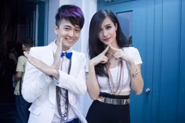 "Bỏ rơi" Ông Cao Thắng, Đông Nhi rủ Ngô Kiến Huy đi khiêu vũ