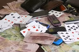 Triệt phá 2 tụ điểm đánh bạc, bắt giữ 16 đối tượng