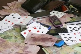 Triệt phá 2 tụ điểm đánh bạc, bắt giữ 16 đối tượng
