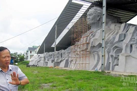 Tạm dừng dự án Tượng đài Mẹ VN Anh hùng Nguyễn Thị Thứ