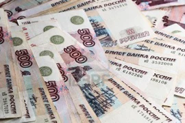 Người Nga đốt 30 tỉ rúp vào "ngày tận thế"