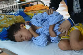 Sụt hố cát, 1 trẻ đuối nước, 3 trẻ bị thương