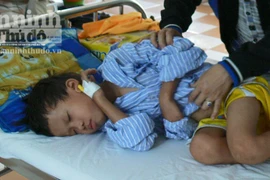 Sụt hố cát, 1 trẻ đuối nước, 3 trẻ bị thương