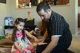 Bé gái 3 tuổi có chỉ số IQ ngang với Albert Einstein và Bill Gates