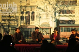 Xẩm tàu điện "tái xuất" sau 20 năm vắng bóng