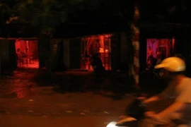 Phá ổ mại dâm núp bóng quán cà phê