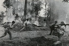 Chủ động tiến công đánh phủ đầu tiêu diệt địch