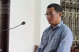 Nhân viên trộm hơn 100 vỏ container, bán lấy tiền chơi cờ bạc