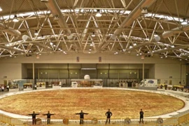 Pizza khổng lồ mừng Noel: Đường kính 40m