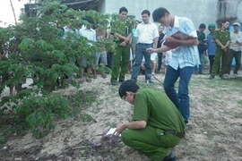 Dùng kéo đâm chết chồng vì bị chửi bới, đánh đập