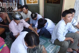 Bắt quả tang 9 đối tượng chơi xóc đĩa