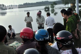 Phát hiện xác một nam sinh tại đập lòng hồ Khe Mây